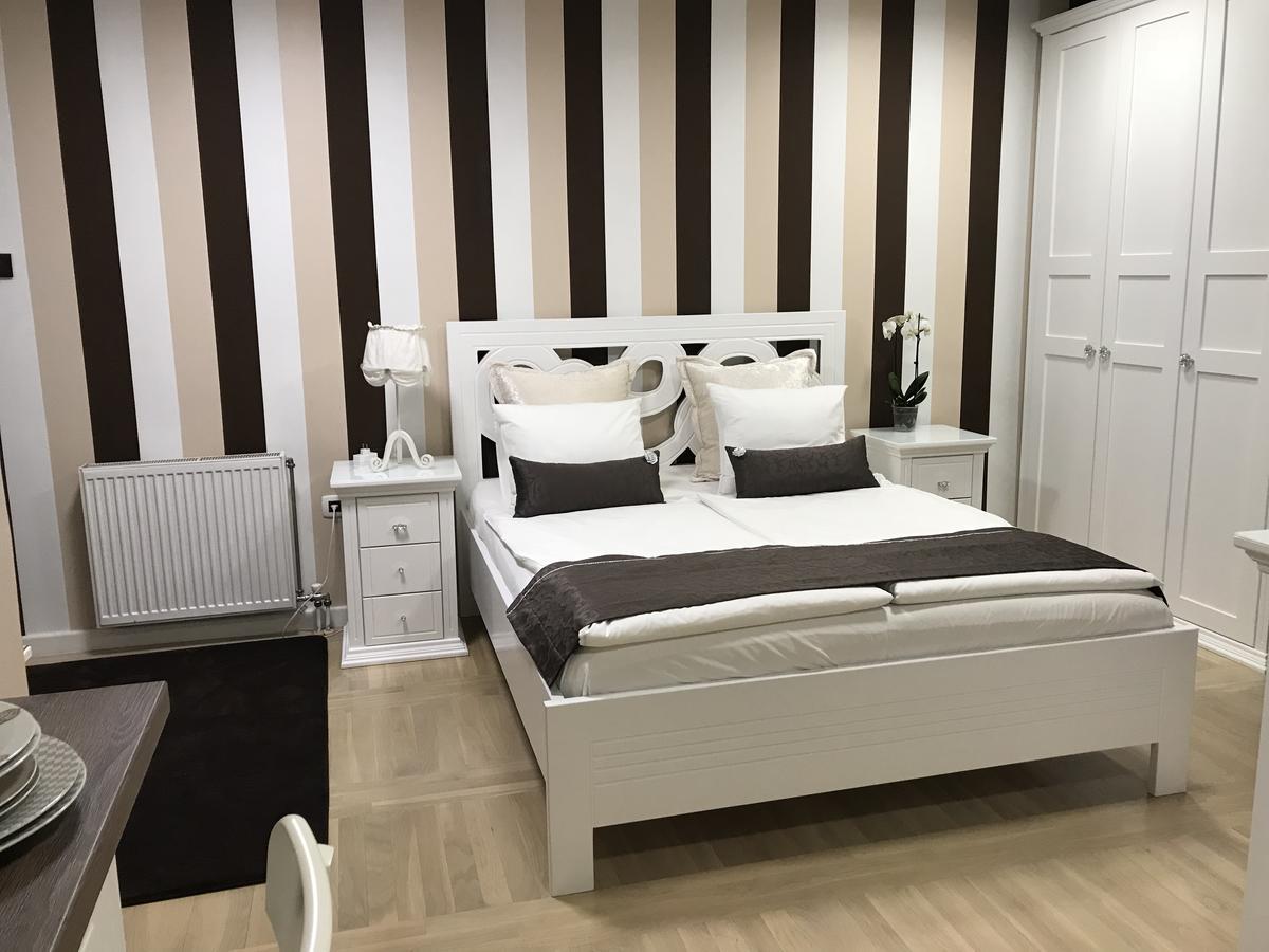 Lux New White Apartment ノヴィ・サド エクステリア 写真
